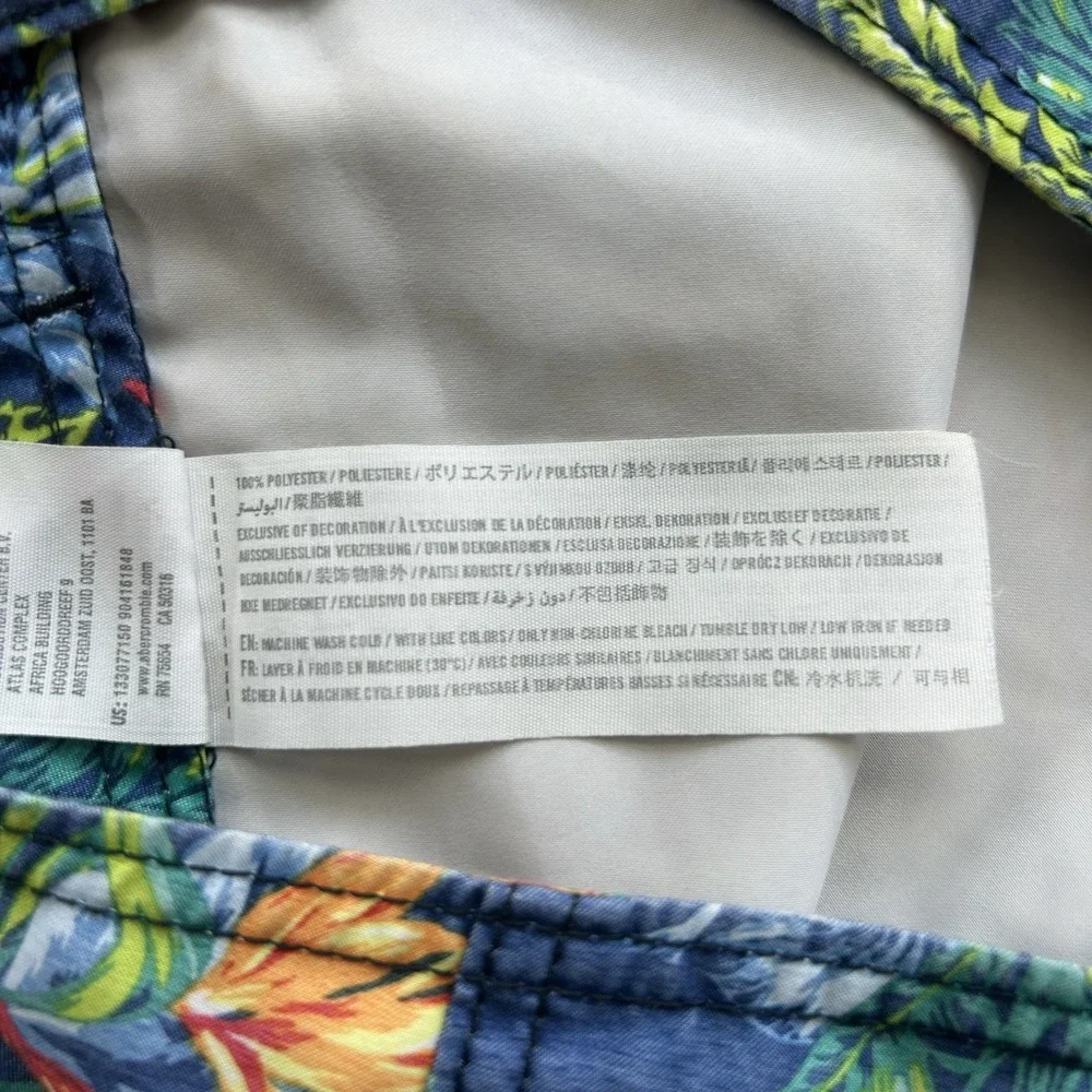 Abercrombie & Fitch Medium Campus Fit Swim‎ Shorts Multicolor Hawaiian